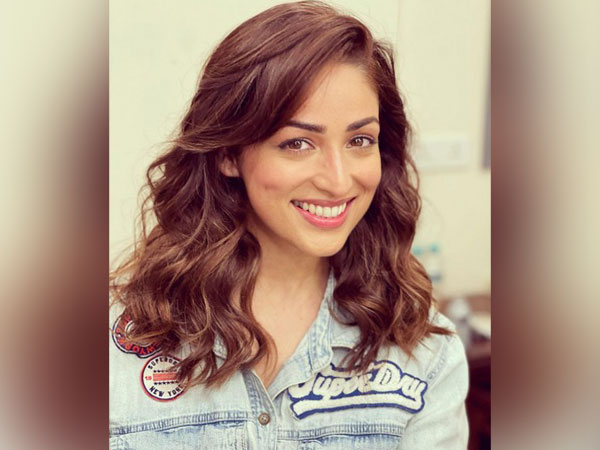 Yami Gautam shares pictures from her mehendi ceremony