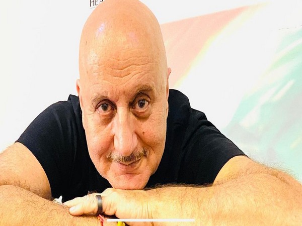Anupam Kher recalls coming to Mumbai 40 years ago to try luck in cinema
