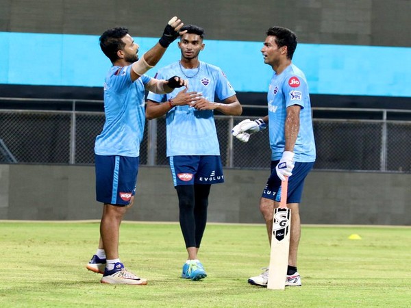 ‘Perfect role model’: Kaif extends birthday greetings to Rahane