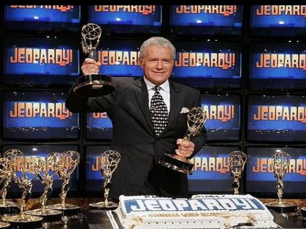 Wayne Brady roots for Alex Trebek to win Emmy for ‘Best Game Show Host’