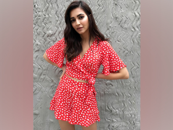 Kriti Kharbanda ‘little nervous’ before getting vaccinated